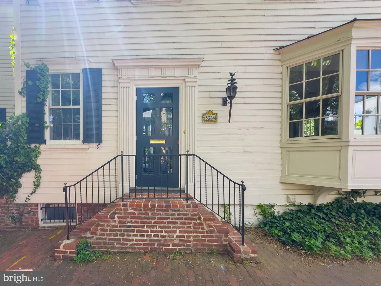 Washington Metro Area Real Estate | View 3344 P Street NW | room 2