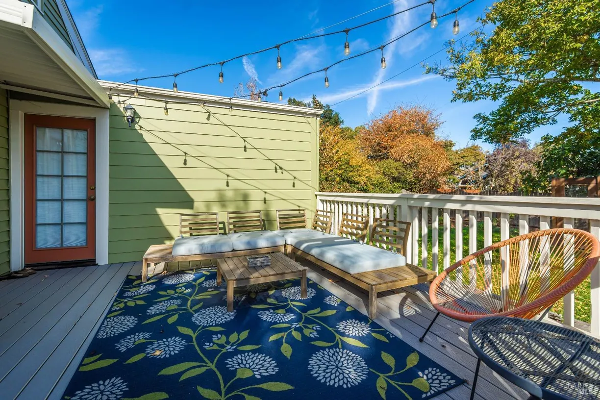 Northern California Real Estate | View 134 S Seymour Street | room 1