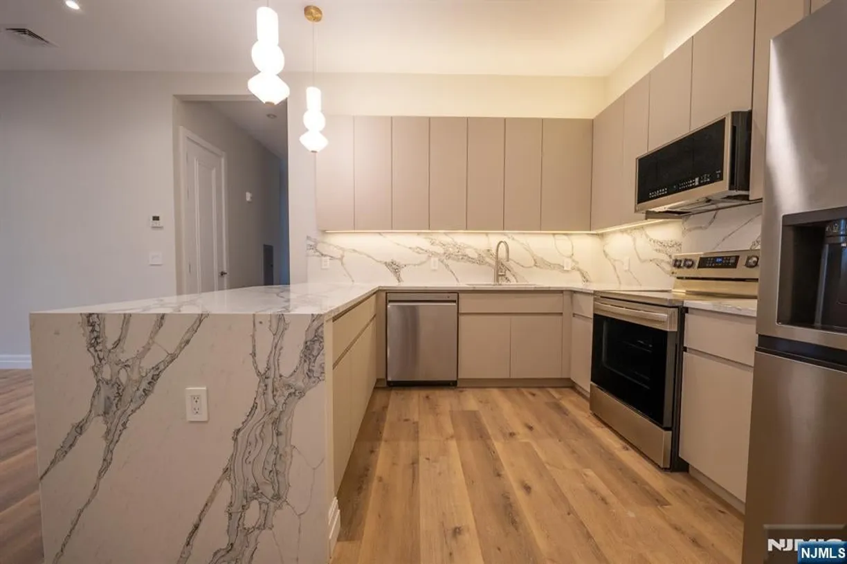 Bergen County Real Estate | View 1722 Springfield 207 | 2 Beds, 2 Baths