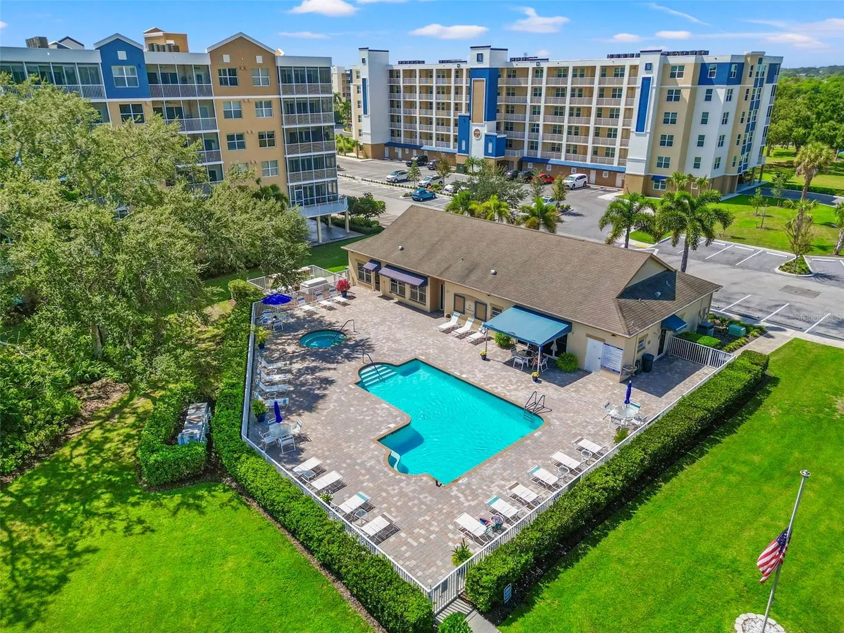 Sarasota/St. Petersburg Real Estate | View 960 Starkey Road #5203 | room 1