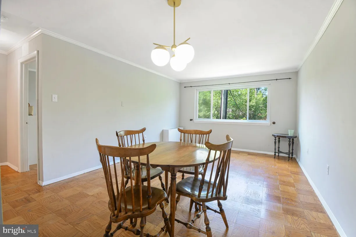 Washington Metro Area Real Estate | View 4555 Macarthur Boulevard NW Unit# 202 | room 1