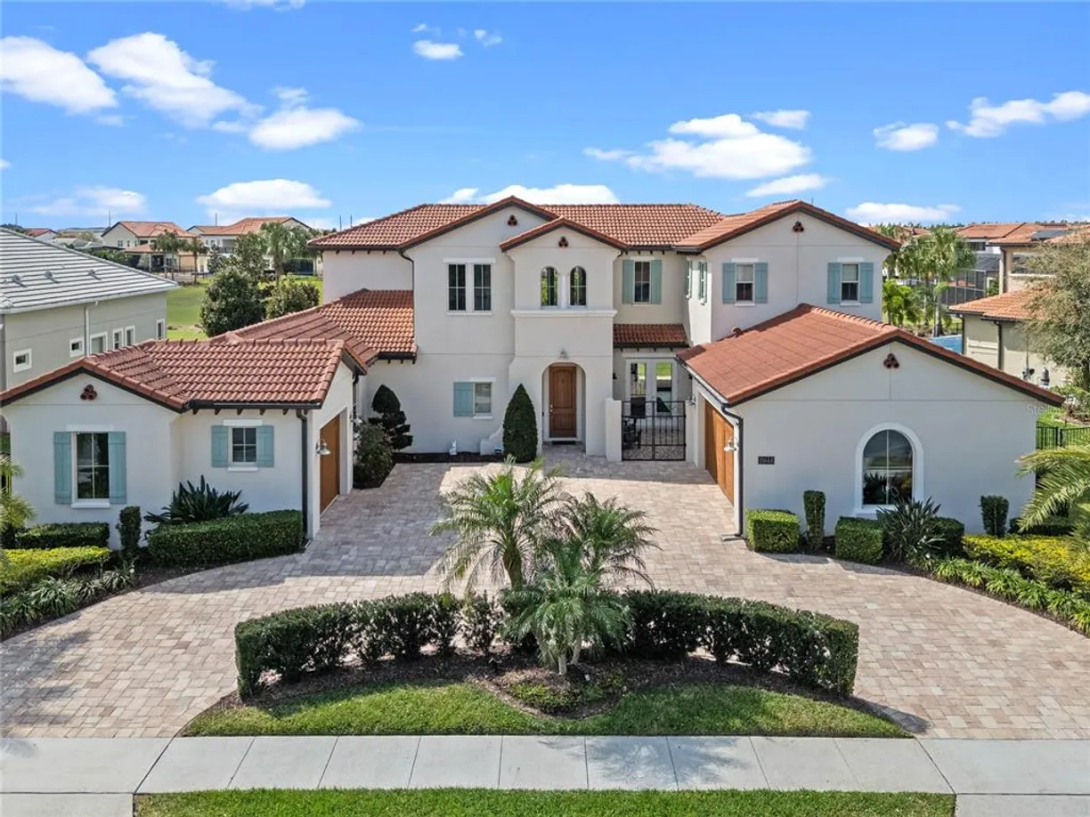 Central Florida Real Estate | View 15644 Panther Lake Drive | 5 Beds, 4 Baths
