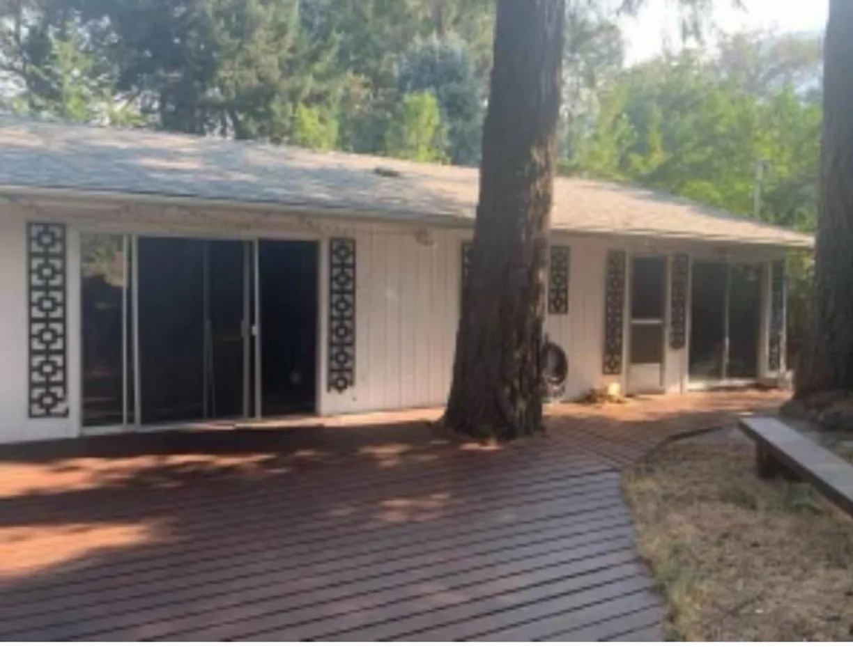 Northern California Real Estate | View 164 Moccasin Drive | 2 Beds, 1 Bath