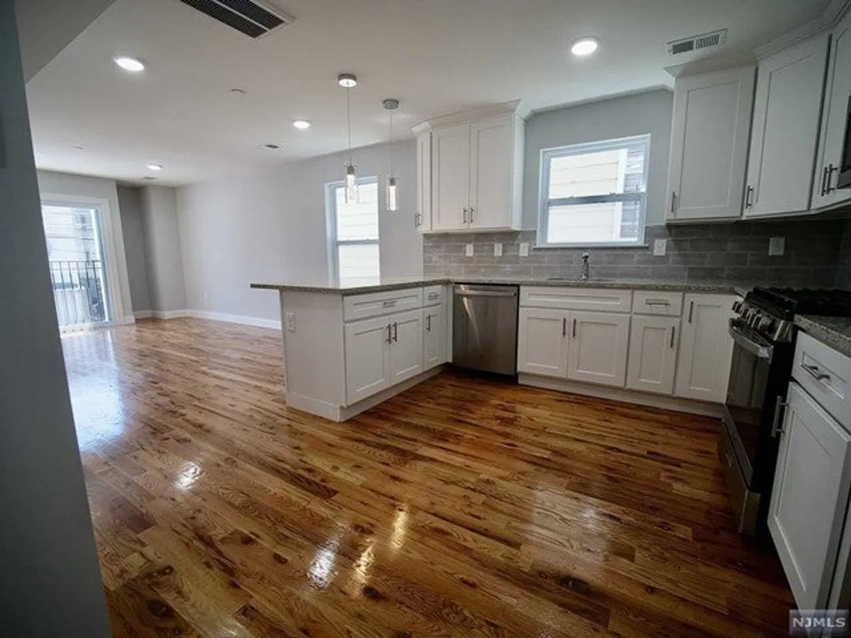 Bergen County Real Estate | View 118 Fleming Avenue #2 | room 2