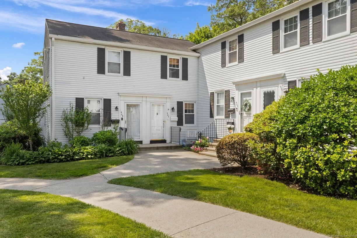 Greenwich Real Estate | View 407 Sylvan Knoll Road | 2 Beds, 1 Bath