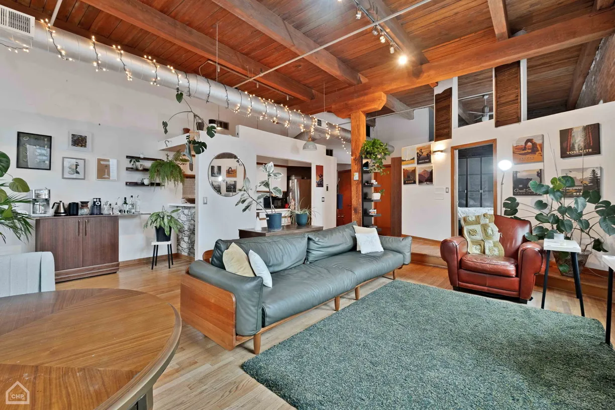 Chicago Real Estate | View 900 S Wabash, 701 | room 2