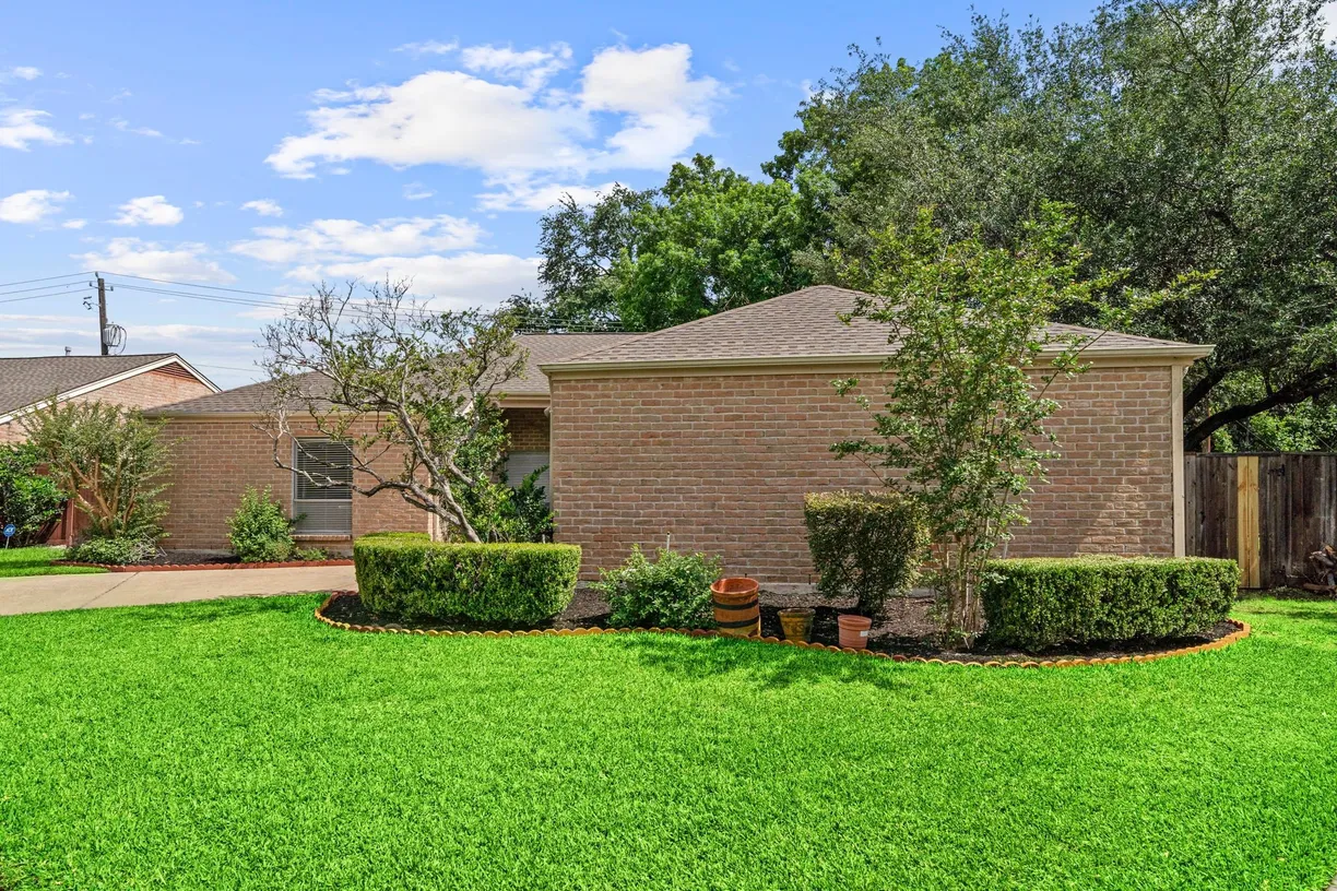 Houston Real Estate | View 11306 Ella Lee Lane | room 1