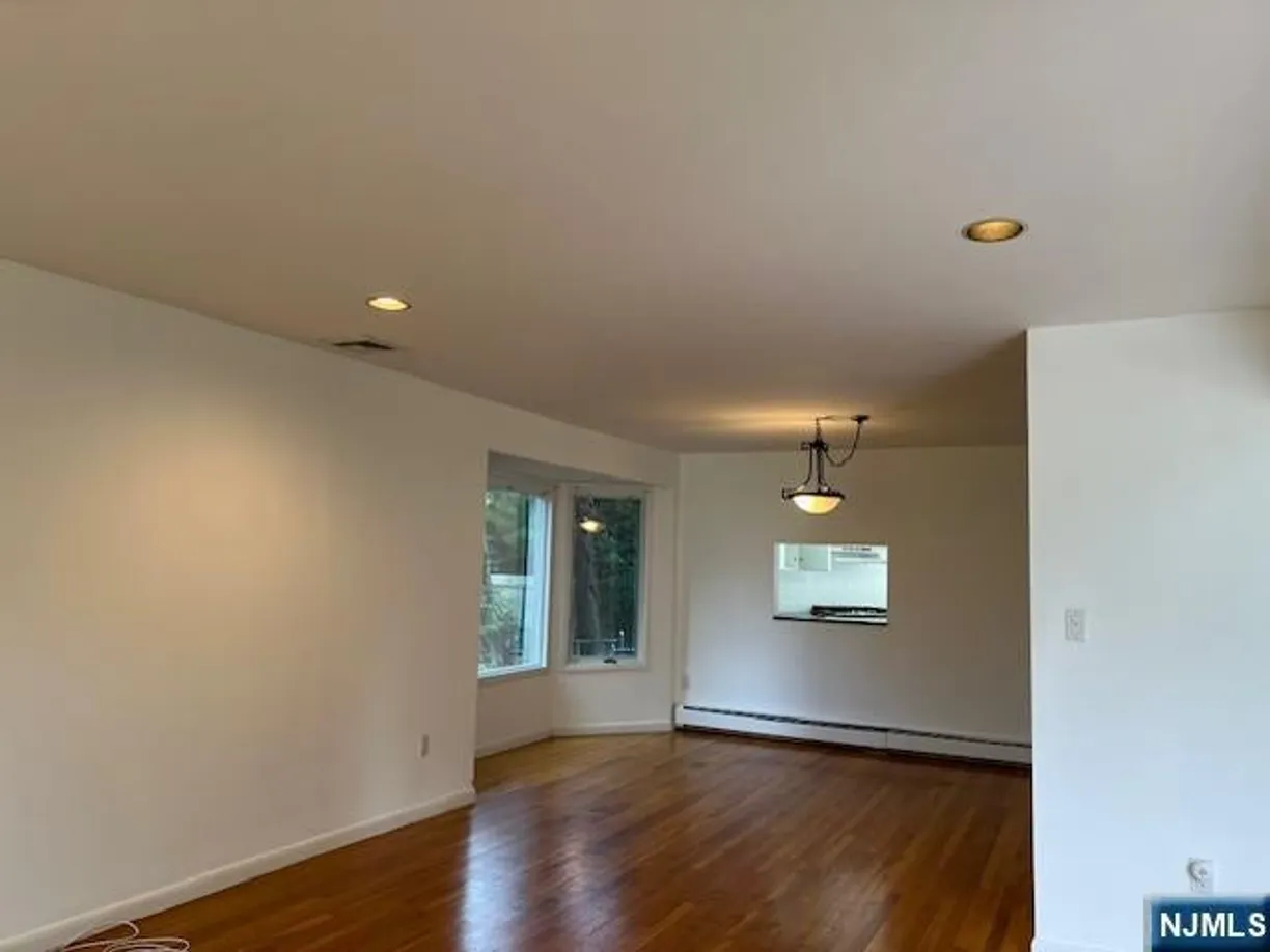 Bergen County Real Estate | View 55 Walker | room 2