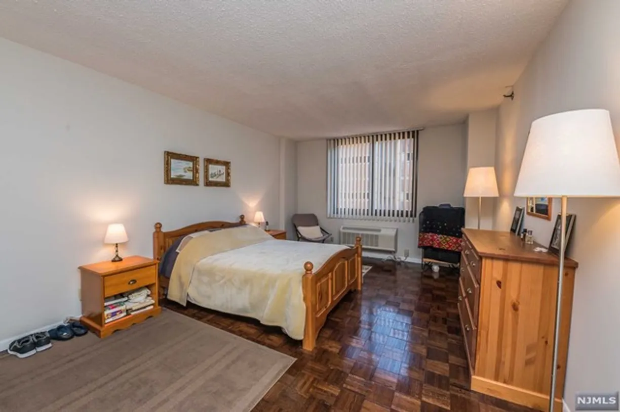 Rockland/Orange/NJ Real Estate | View 326 Prospect Avenue Unit# 5C | room 7 | View 8