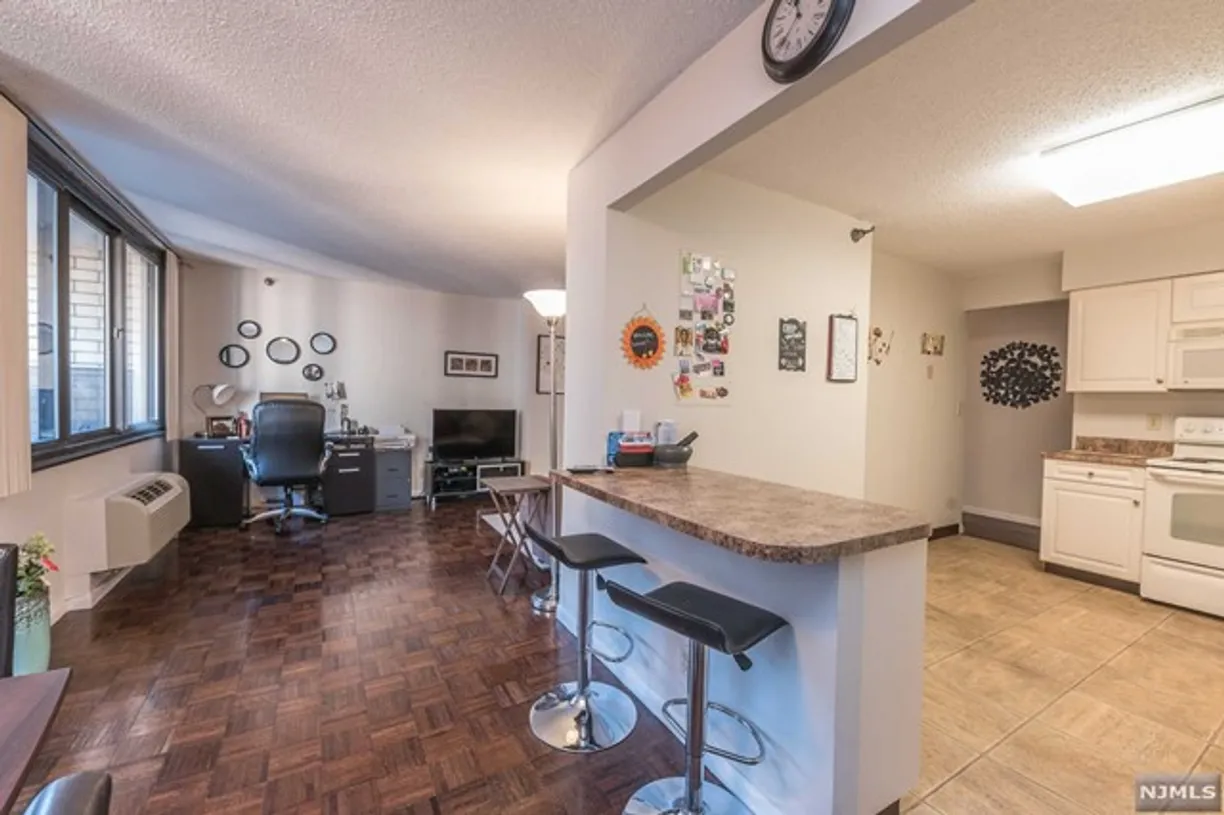 Rockland/Orange/NJ Real Estate | View 326 Prospect Avenue Unit# 5C | room 6 | View 7