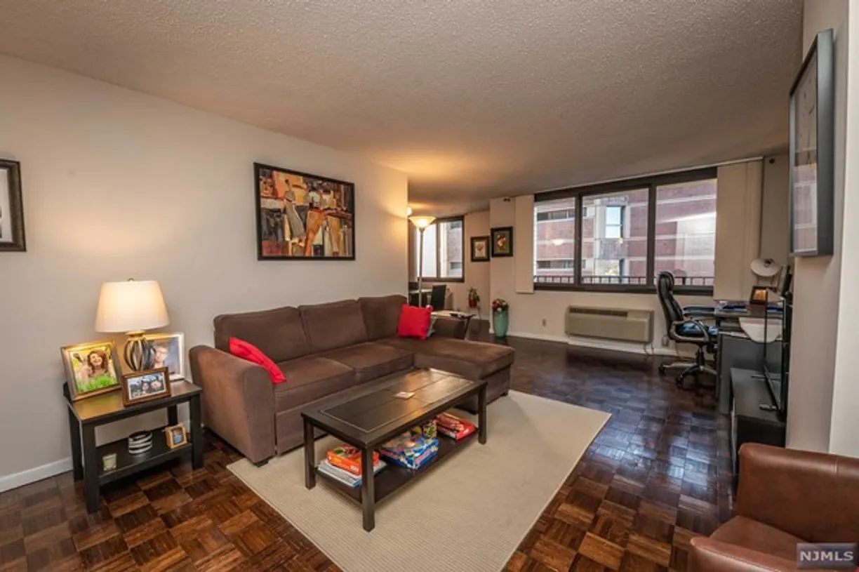 Rockland/Orange/NJ Real Estate | View 326 Prospect Avenue Unit# 5C | 2 Beds, 2 Baths | View 1