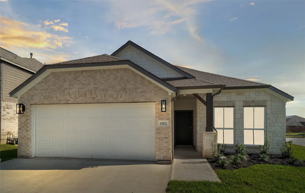 Houston Suburbs Real Estate | View 6502 Cypresswood Summit Drive | 3 Beds, 2 Baths