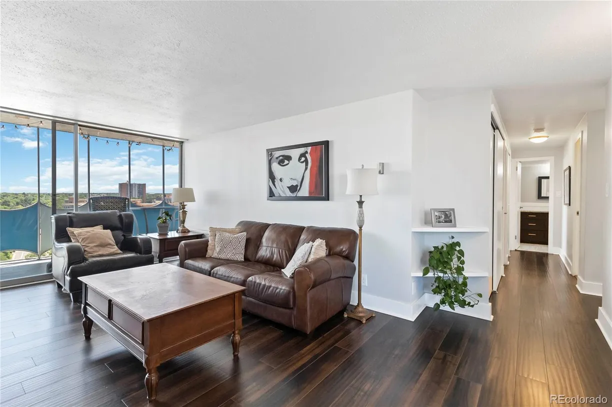 Denver Real Estate | View 1155 N Ash Street Unit# 1408 | room 1