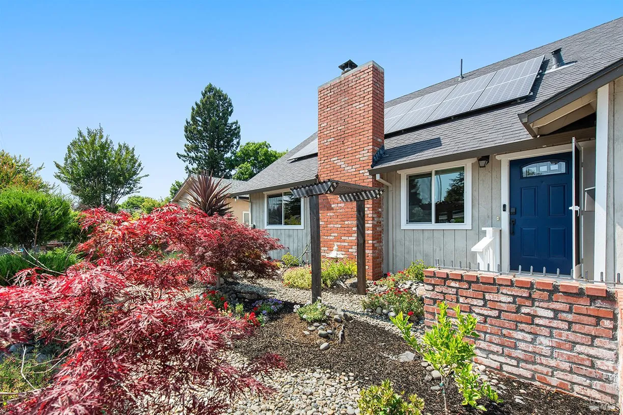Northern California Real Estate | View 753 W 8th Street | room 2