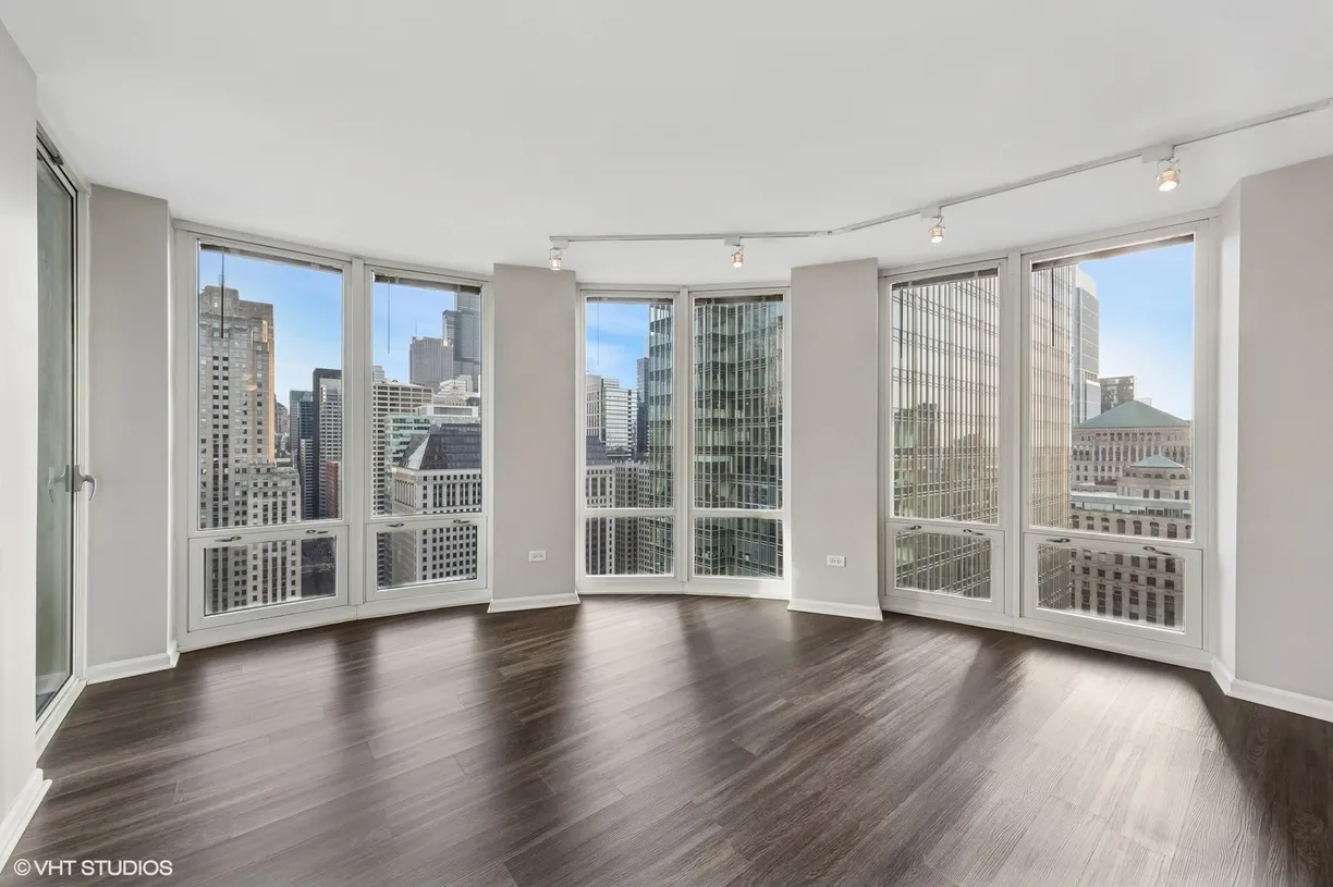 Chicago Real Estate | View 345 N Lasalle, 3505 | room 2