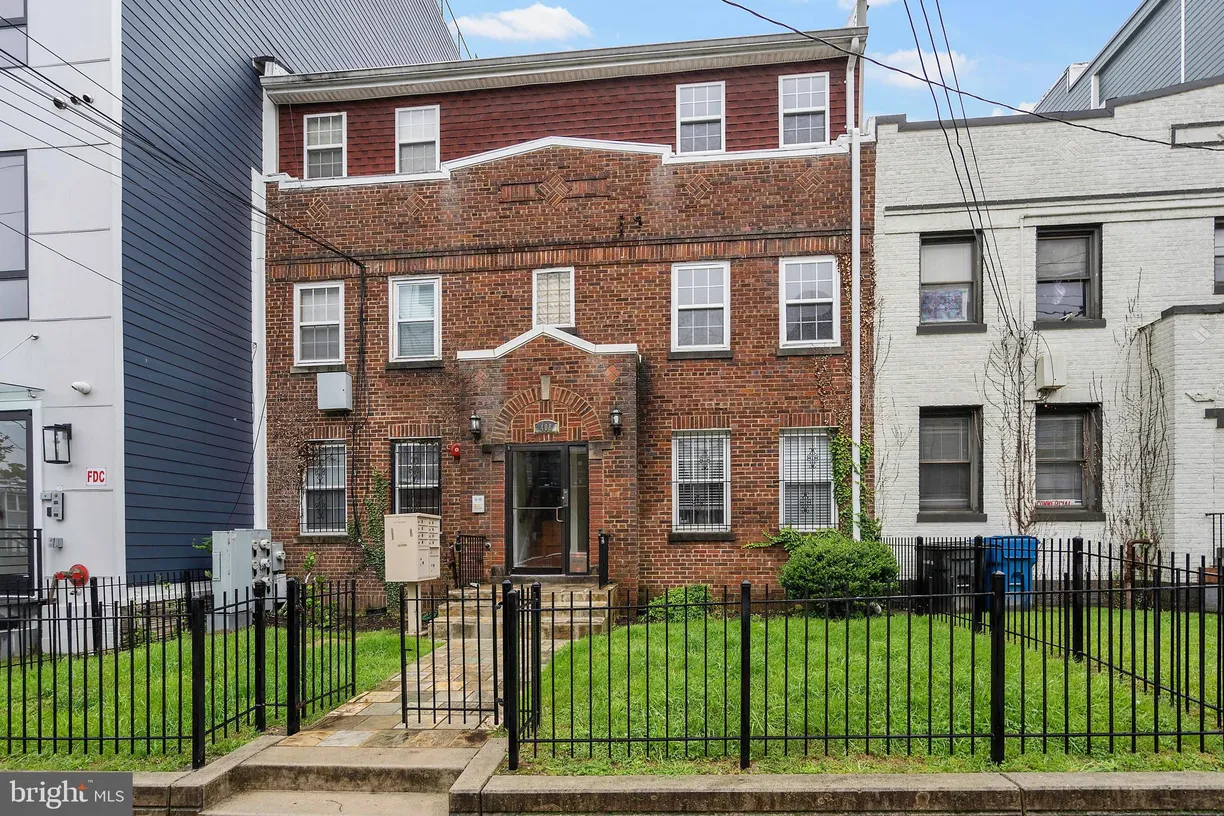 Washington Metro Area Real Estate | View 408 Kennedy Street NW Unit# 202 | 2 Beds, 2 Baths
