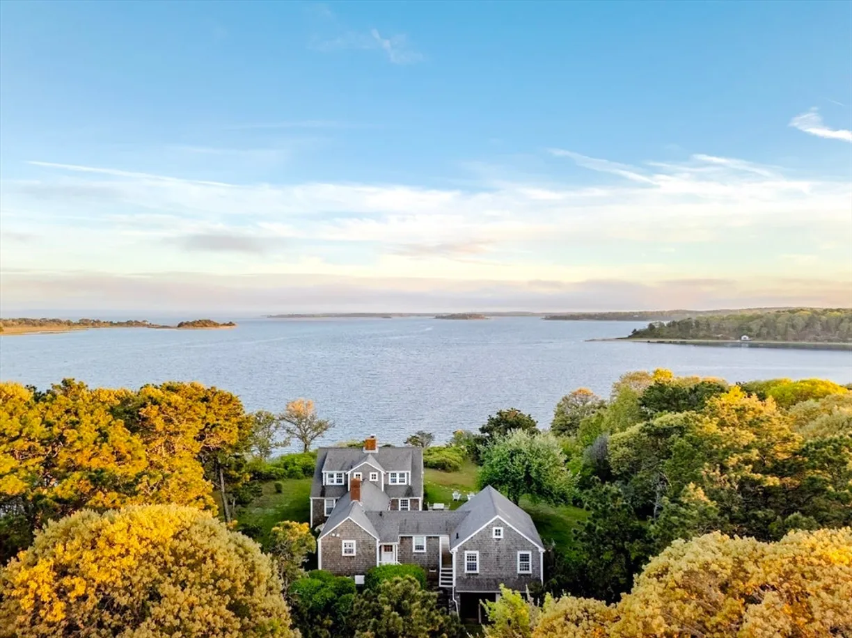 Boston, MA Real Estate | View 63 Old Field Road | room 2