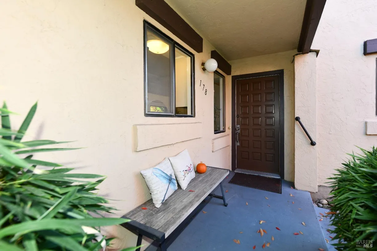 Northern California Real Estate | View 178 La Mancha Drive | room 2