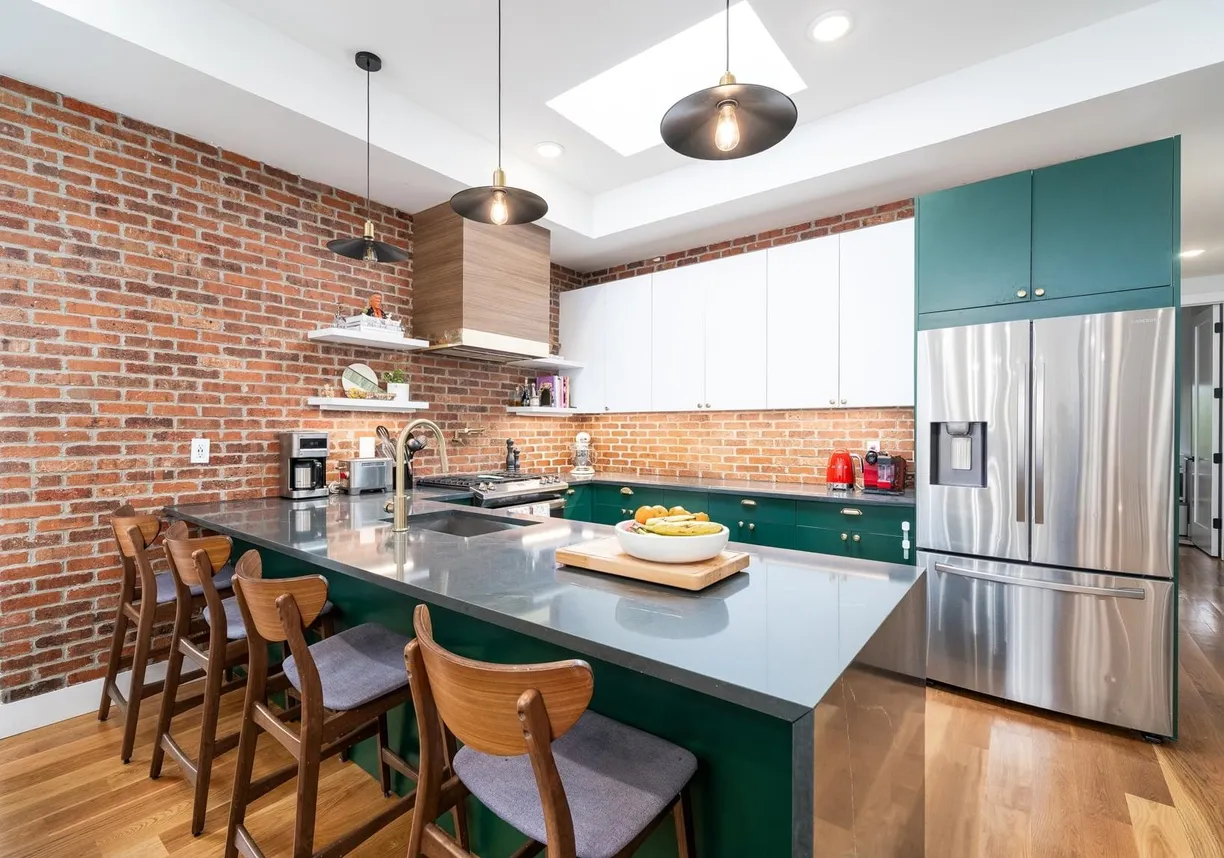 Jersey City/Hoboken Real Estate | View 72 Lincoln St Unit# 2 | 3 Beds, 2 Baths