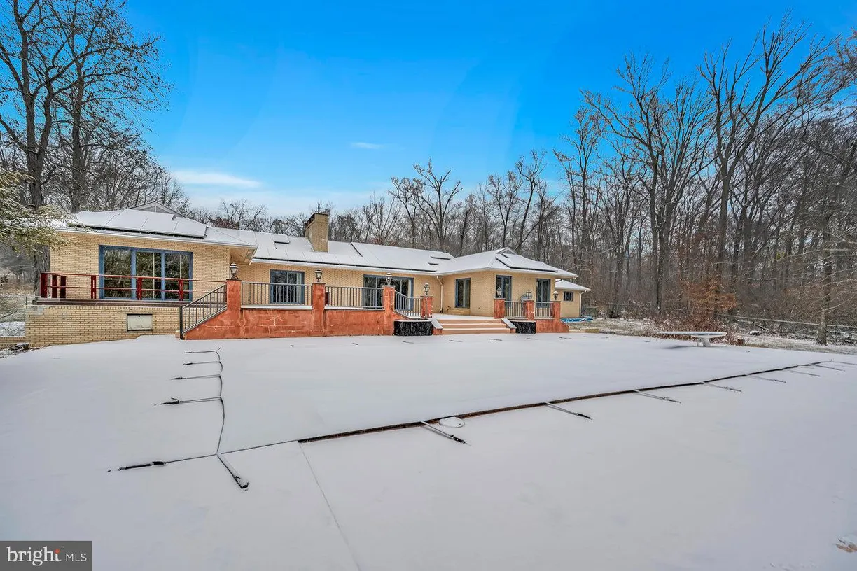 Central NJ/Bucks County, PA Real Estate | View 97 Hardy Drive | room 1