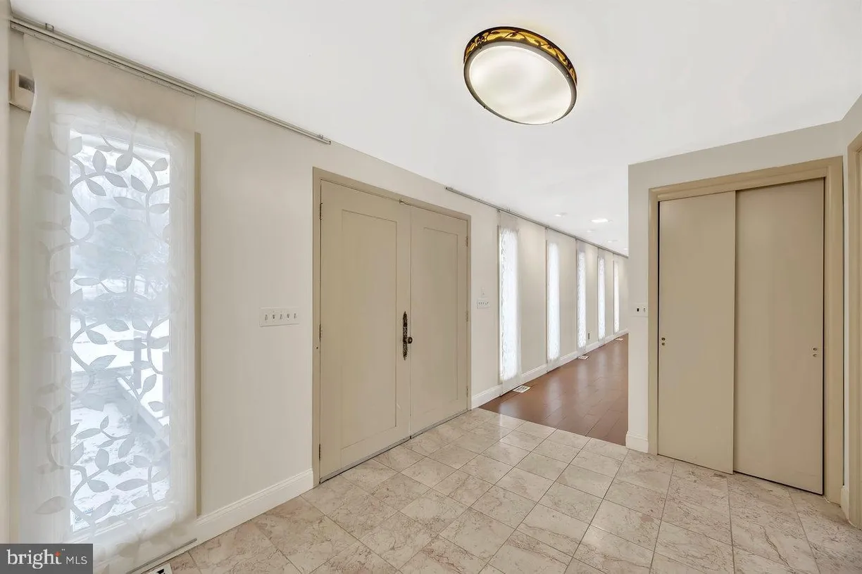 Central NJ/Bucks County, PA Real Estate | View 97 Hardy Drive | room 2