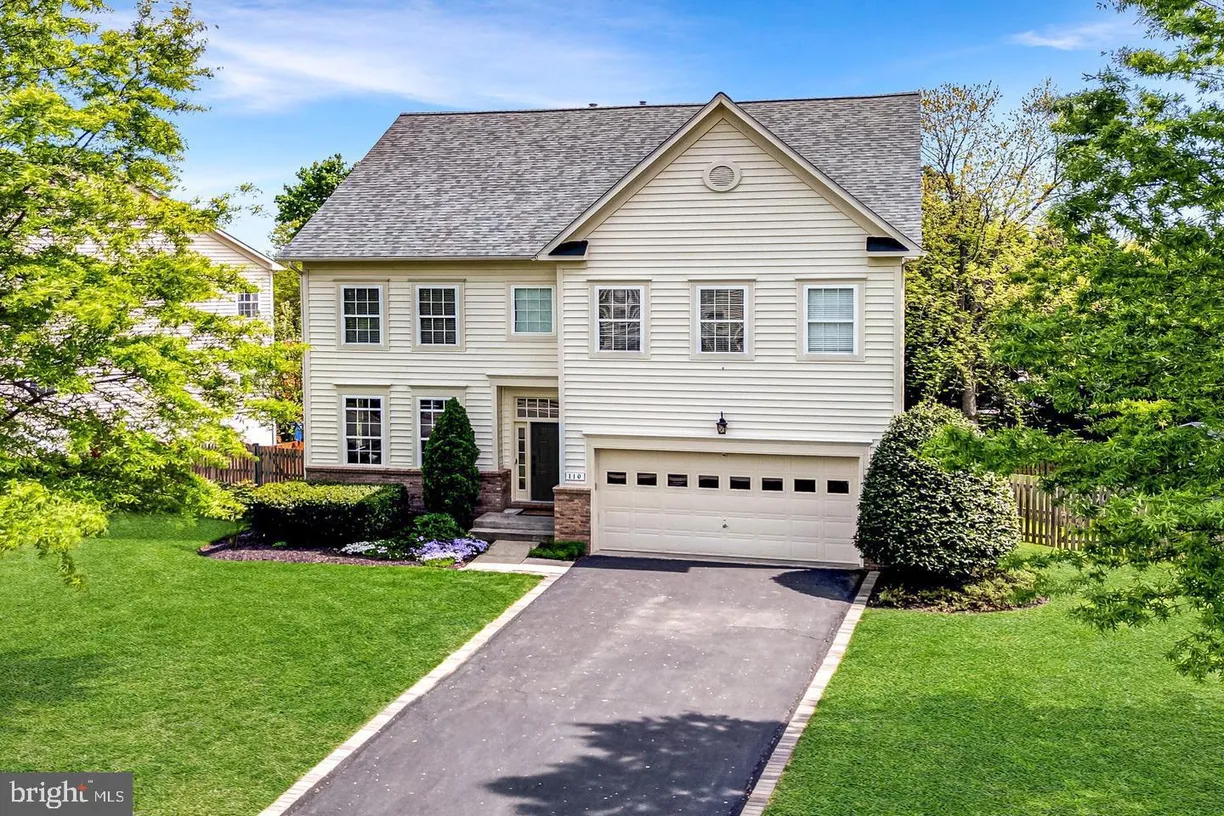 Washington Metro Area Real Estate | View 110 Rosebrook Court NW | 5 Beds, 4 Baths