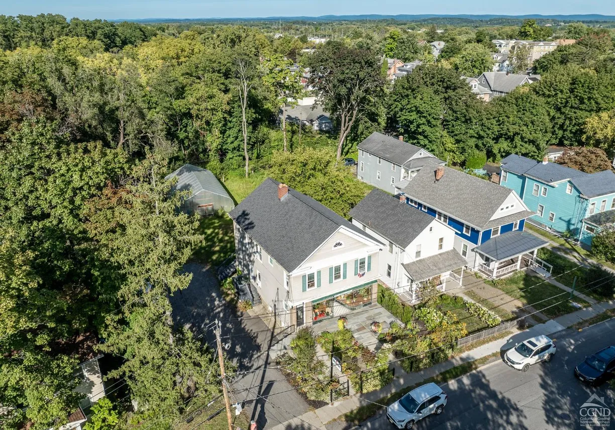 Hudson Valley Real Estate | View 128 Green Street | room 1