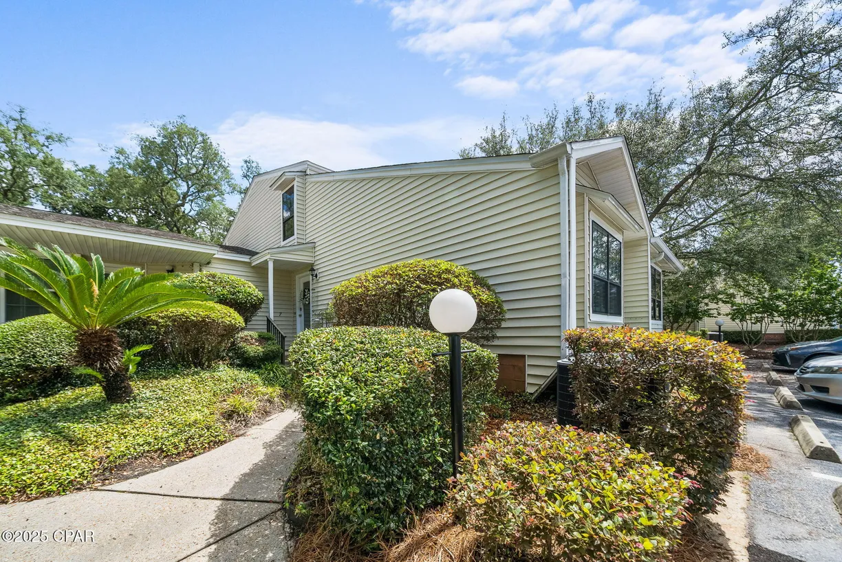 Northwest Florida Real Estate | View 2026 Baker Court Unit# 7 | 3 Beds, 2 Baths