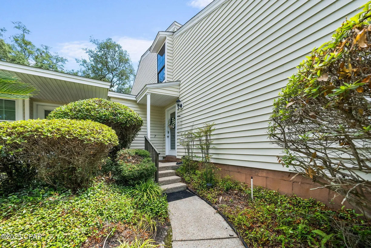 Northwest Florida Real Estate | View 2026 Baker Court Unit# 7 | room 2