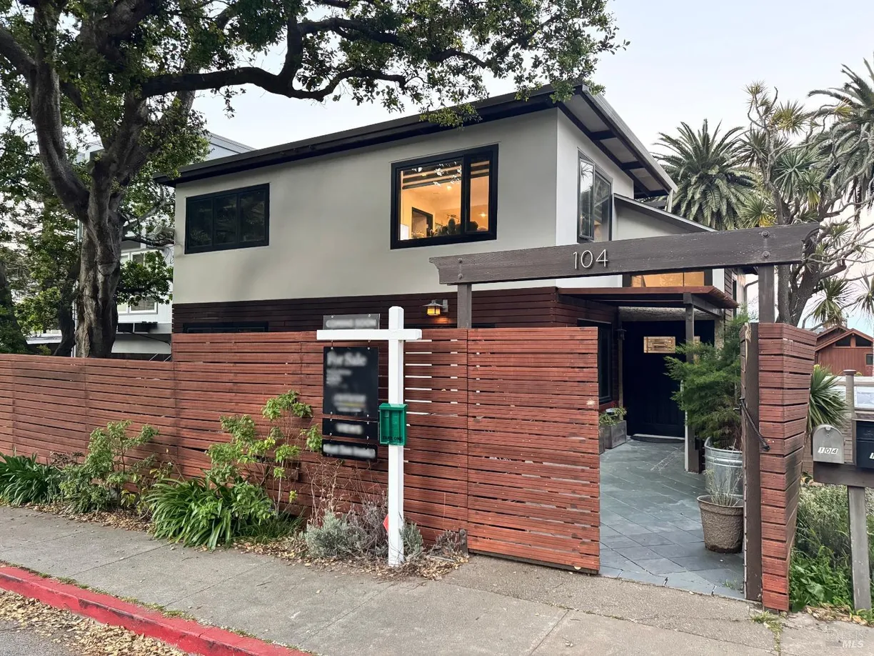 Northern California Real Estate | View 104 4th Street | 4 Beds, 4 Baths