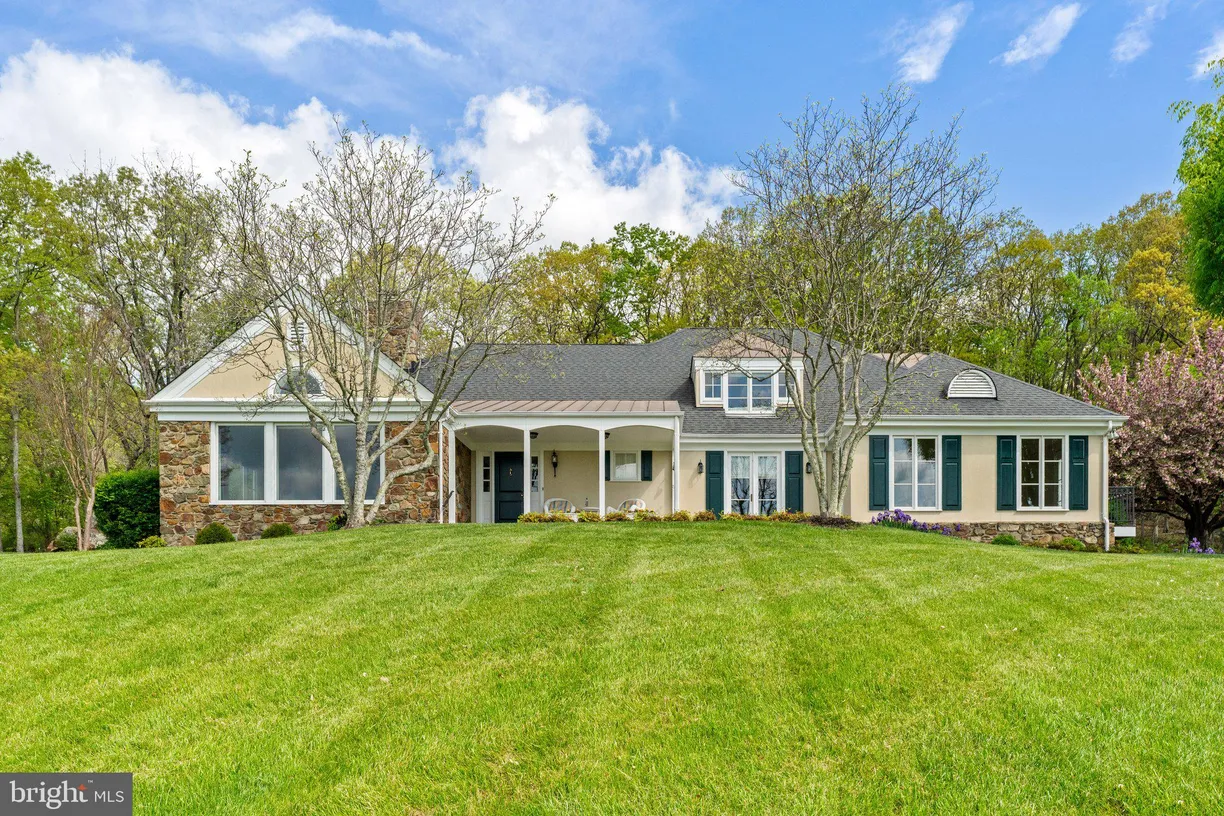 Washington Metro Area Real Estate | View 8300 Falcon Glen Road | 5 Beds, 3 Baths