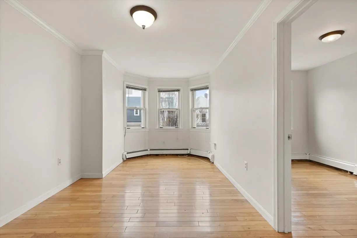 Boston, MA Real Estate | View 267 Lexington St #3 | room 2