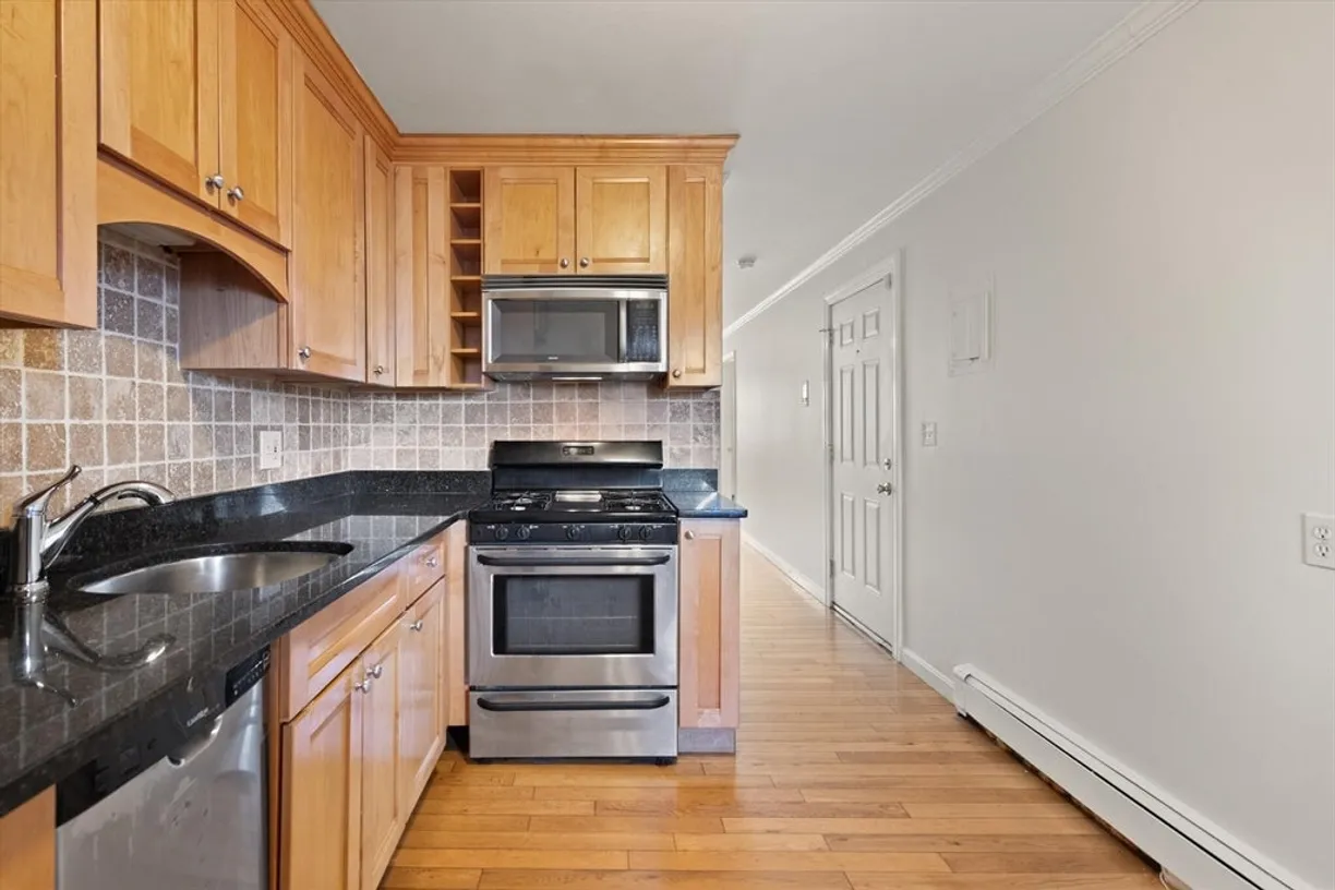 Boston, MA Real Estate | View 267 Lexington St #3 | room 1
