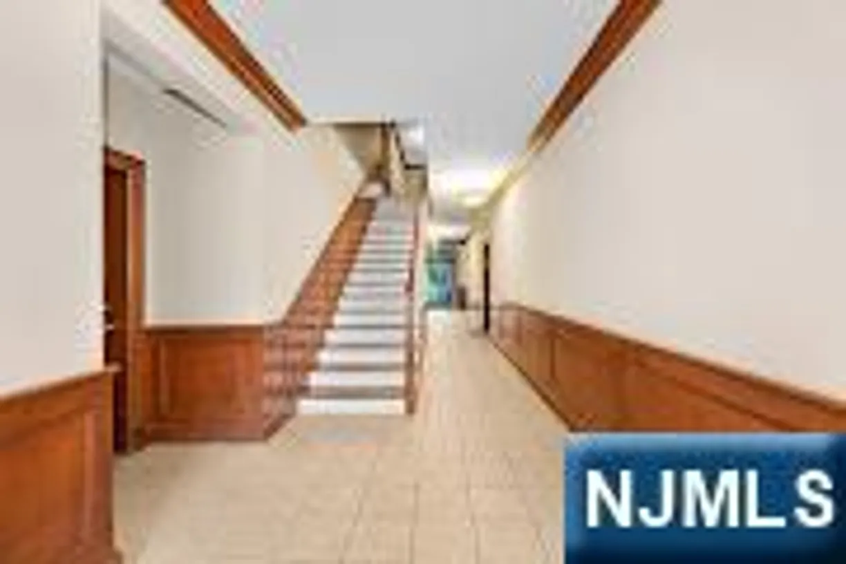 Bergen County Real Estate | View 2305 Tenakill Park Drive 2305 | room 1