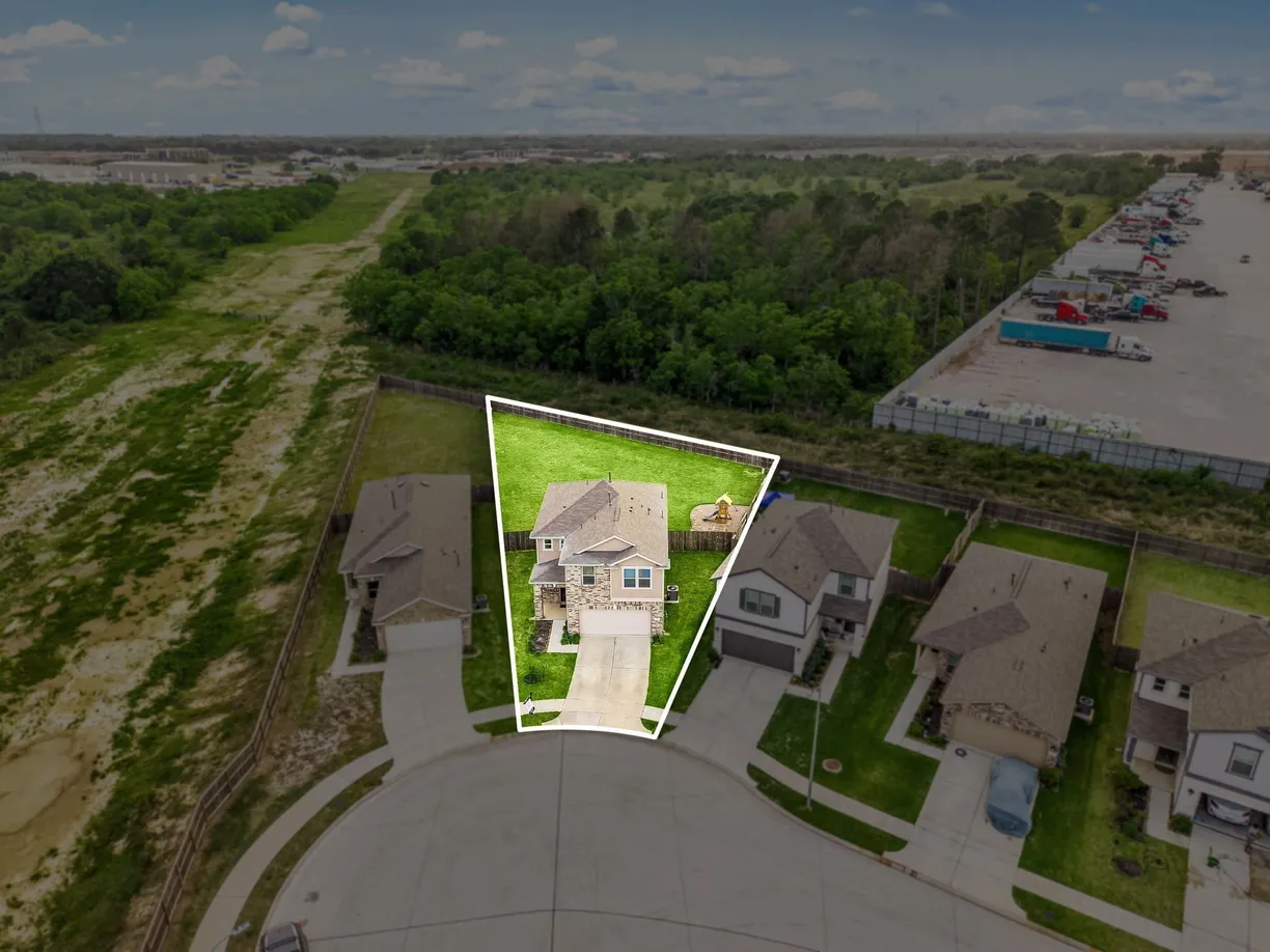 Houston Suburbs Real Estate | View 4507 Kellmore Court | room 1