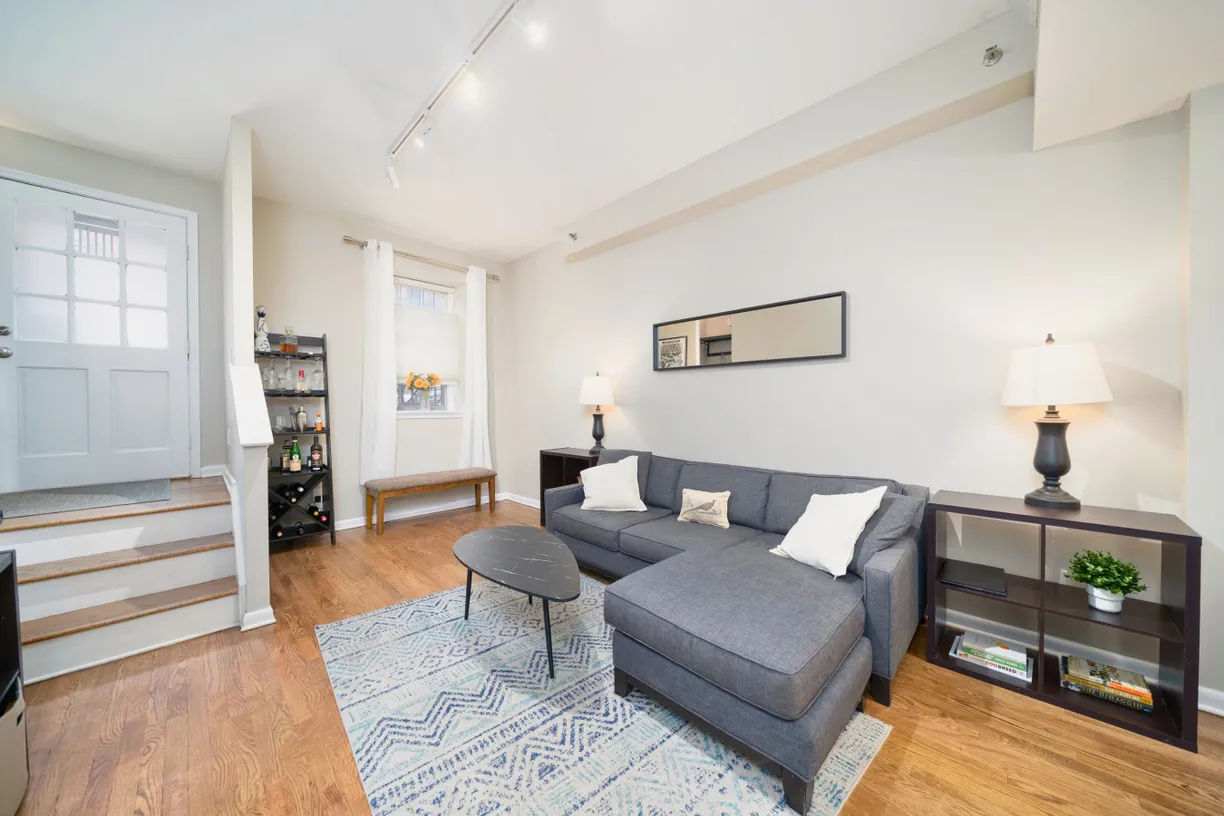 Jersey City/Hoboken Real Estate | View 186 Wayne St Unit# D-106 | room 2