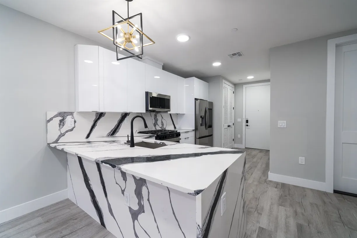 Jersey City/Hoboken Real Estate | View 187 Culver Ave Unit# 202 | room 2