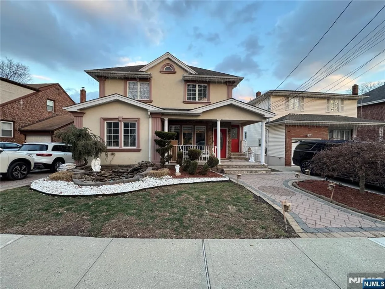 Bergen County Real Estate | View 1024 Jassamine Way 2 | 2 Beds, 1 Bath