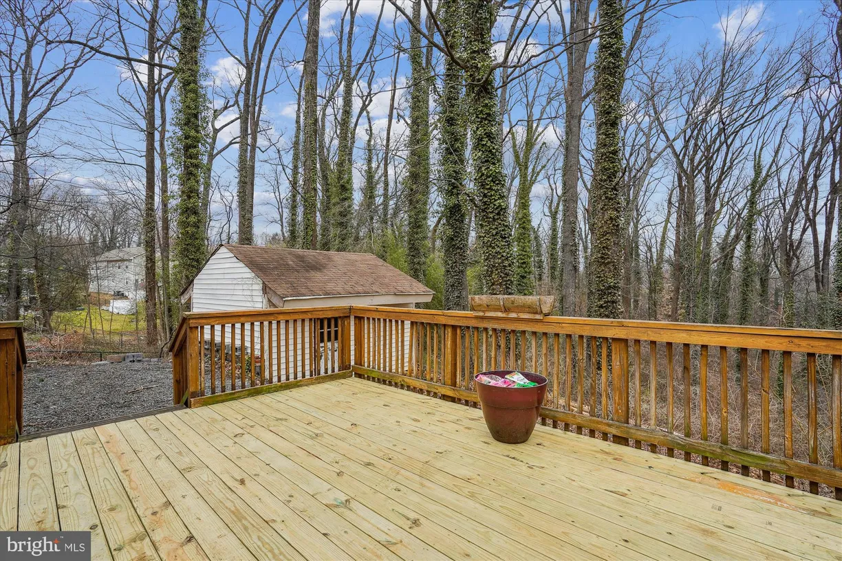 Washington Metro Area Real Estate | View 6340 Dogwood Place | room 2