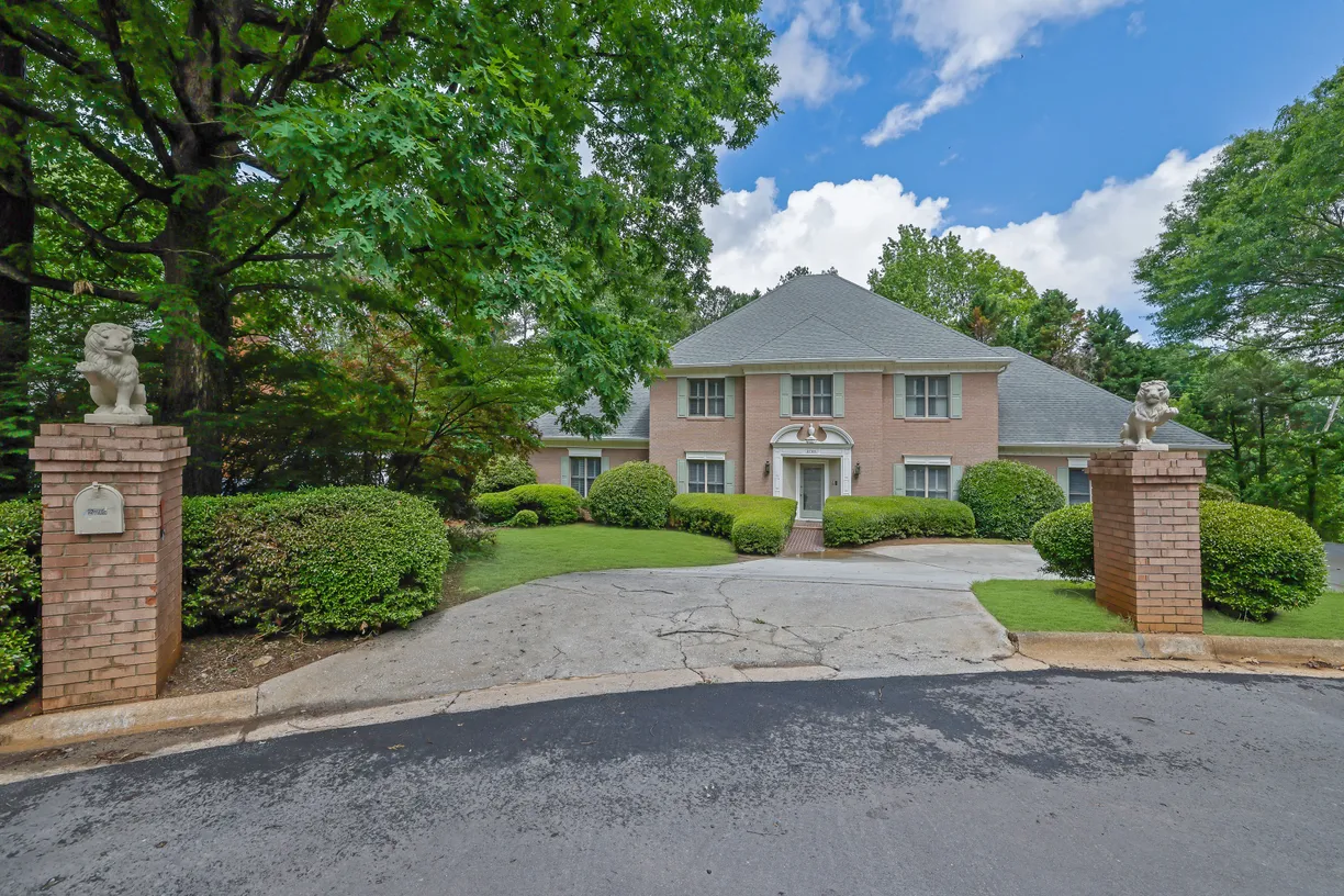 Athens, GA Real Estate | View 2795 Hawthorne Drive | 5 Beds, 4 Baths