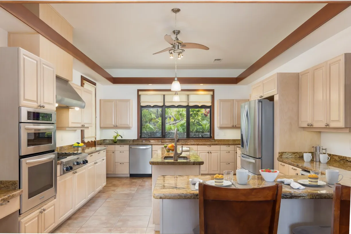 Hawaii Real Estate | View 73-1425 KUKUNA ST | room 4 | View 5