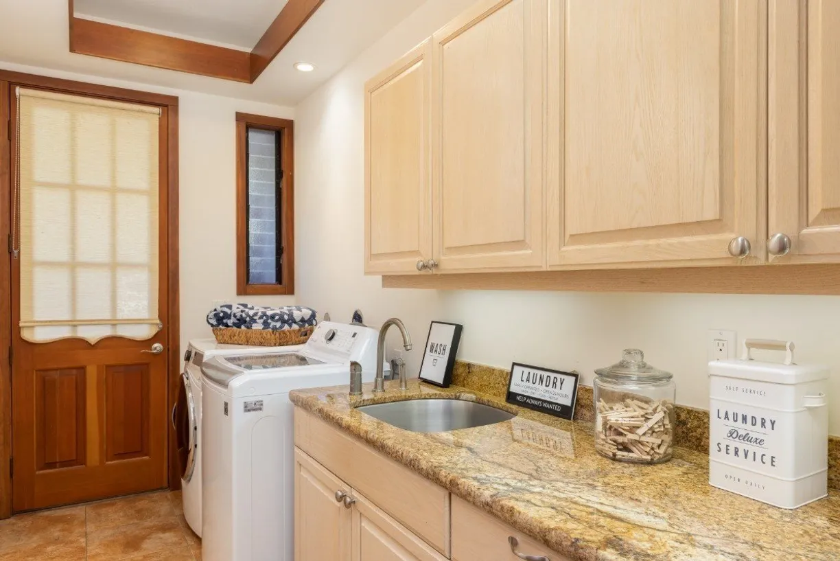Hawaii Real Estate | View 73-1425 KUKUNA ST | room 22 | View 23