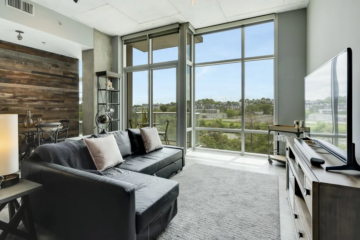Nashville, TN Real Estate | View 700 12th Ave S S | 2 Beds, 1 Bath