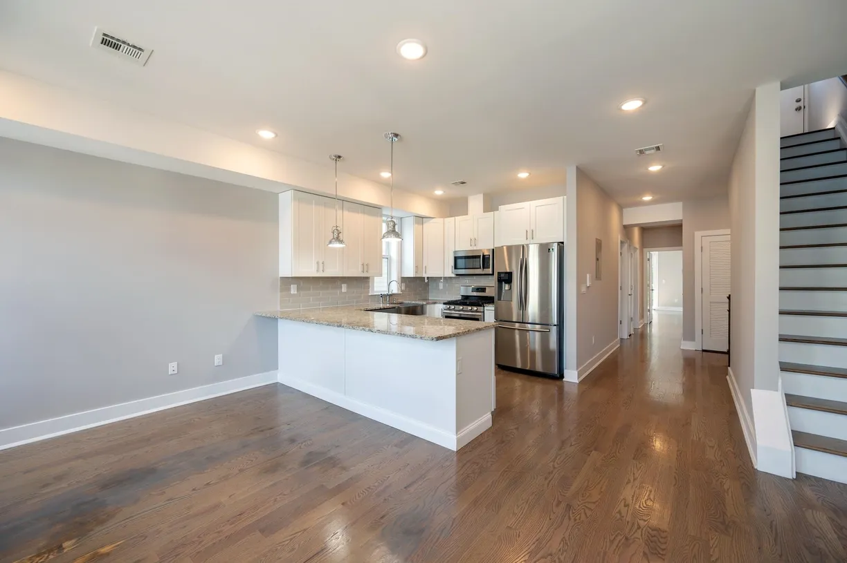 Jersey City/Hoboken Real Estate | View 313 Winfield Ave Unit# 2 | room 2
