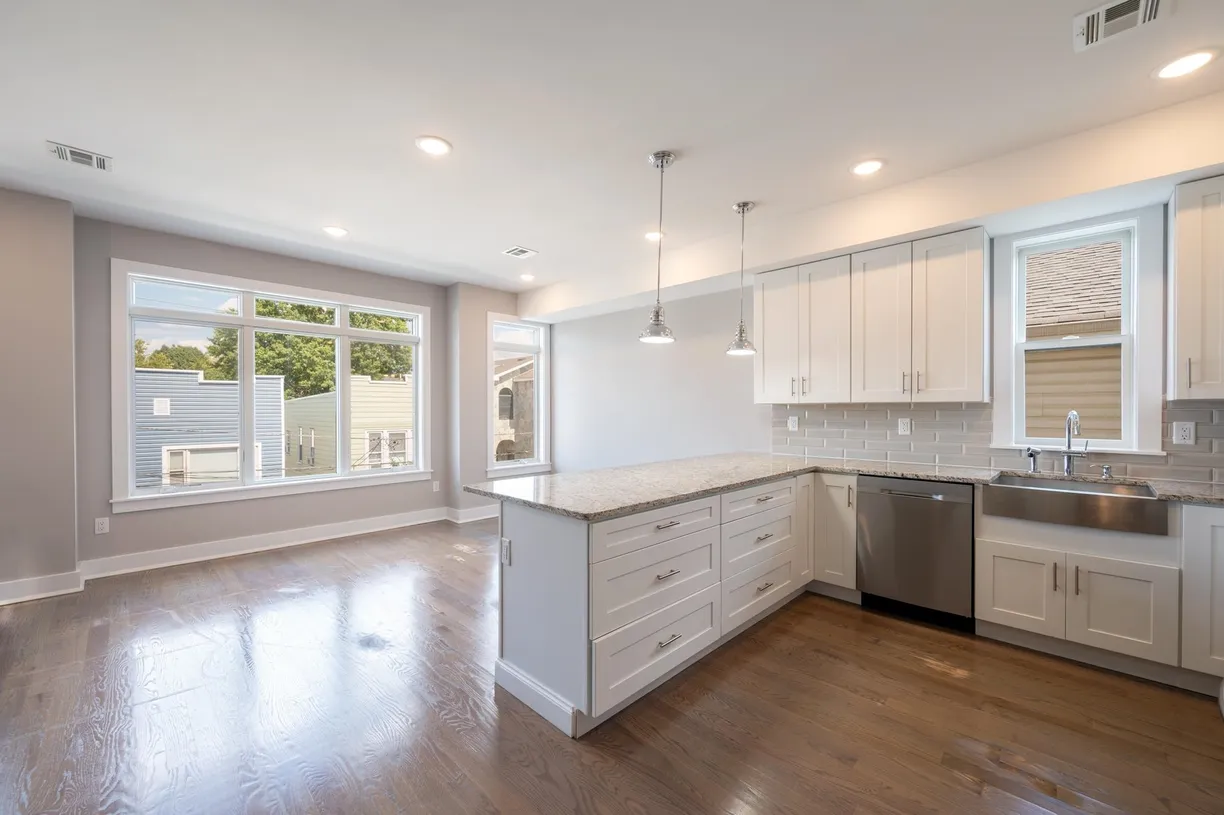 Jersey City/Hoboken Real Estate | View 313 Winfield Ave Unit# 2 | room 1