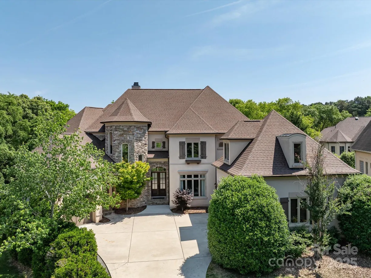 Charlotte Real Estate | View 7409 Stonecroft Park Drive | 7 Beds, 6 Baths