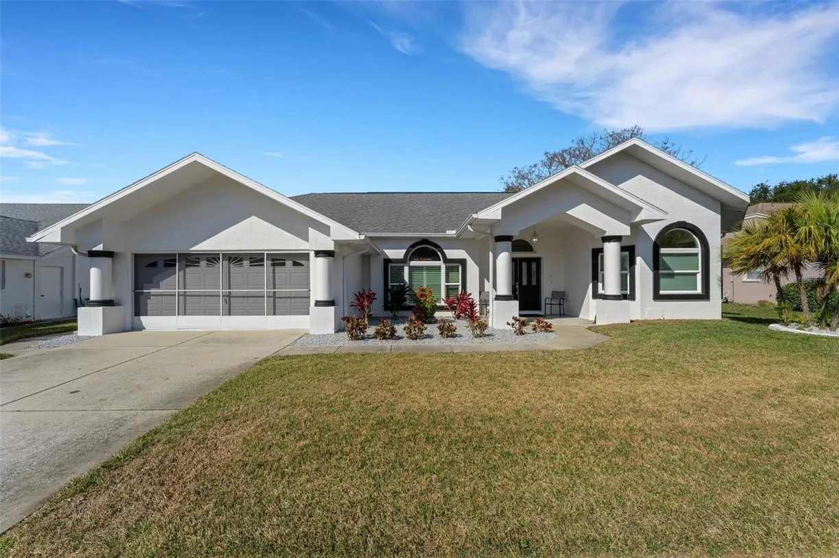 Sarasota/St. Petersburg Real Estate | View 14247 Spanish Wells Drive | 3 Beds, 2 Baths