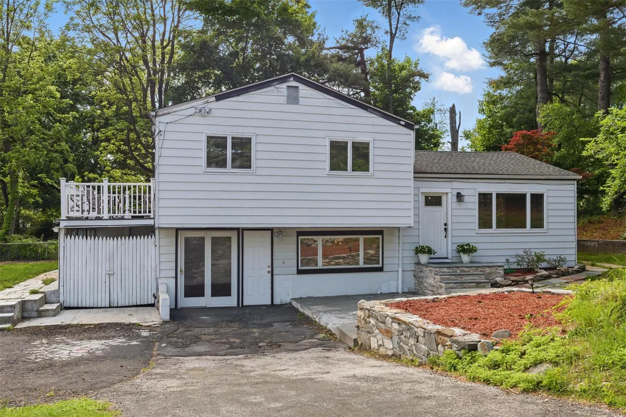 Westchester Real Estate | View 1 Renee Gate Street | room 1