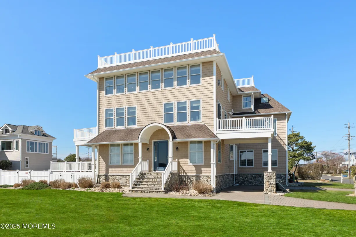 Rockland/Orange/NJ Real Estate | View 90 Ocean Avenue | room 2