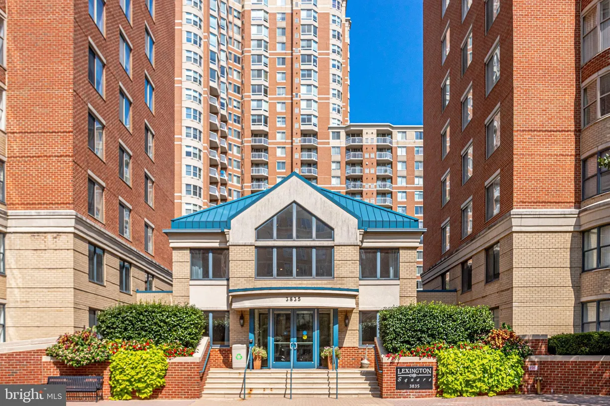 Washington Metro Area Real Estate | View 3835 9th Street N Unit# 701W | 2 Beds, 2 Baths